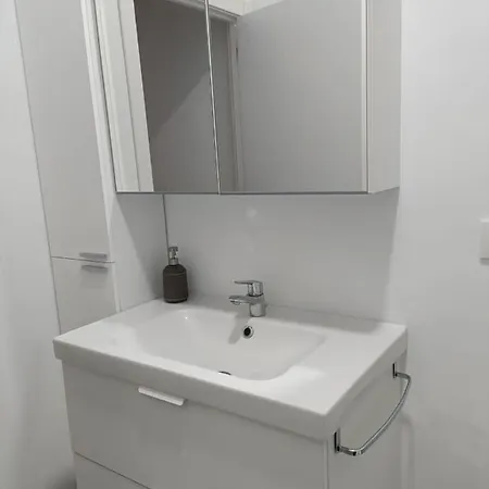 Apartment Emilio De La Cerda Huelin *